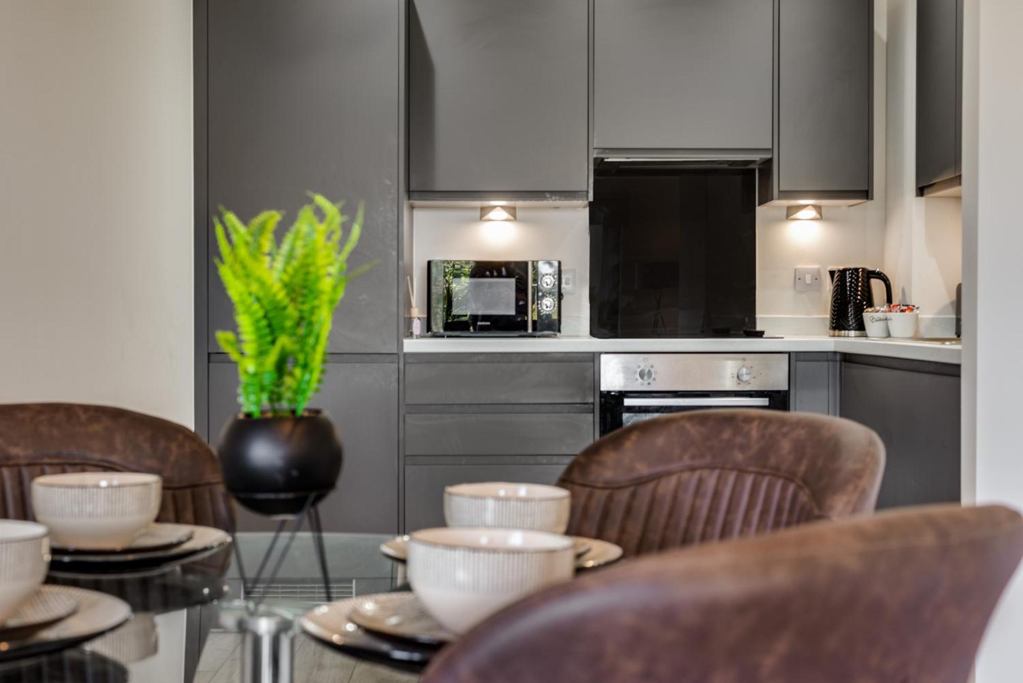 Huge Long Stay Offers! Lux City-Edge Stay! Perfect For Business & Leisure Liverpool Esterno foto